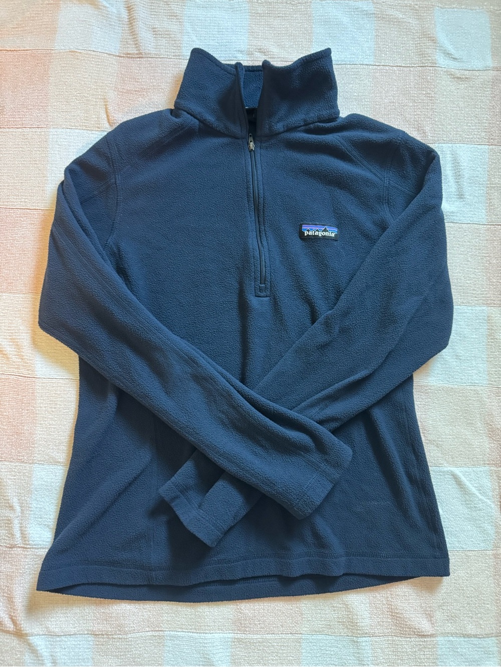 Patagonia Women’s Navy Half-Zip Fleece Pullover